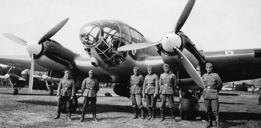Heinkel 111 flyet som bombet Bodø - Kopi