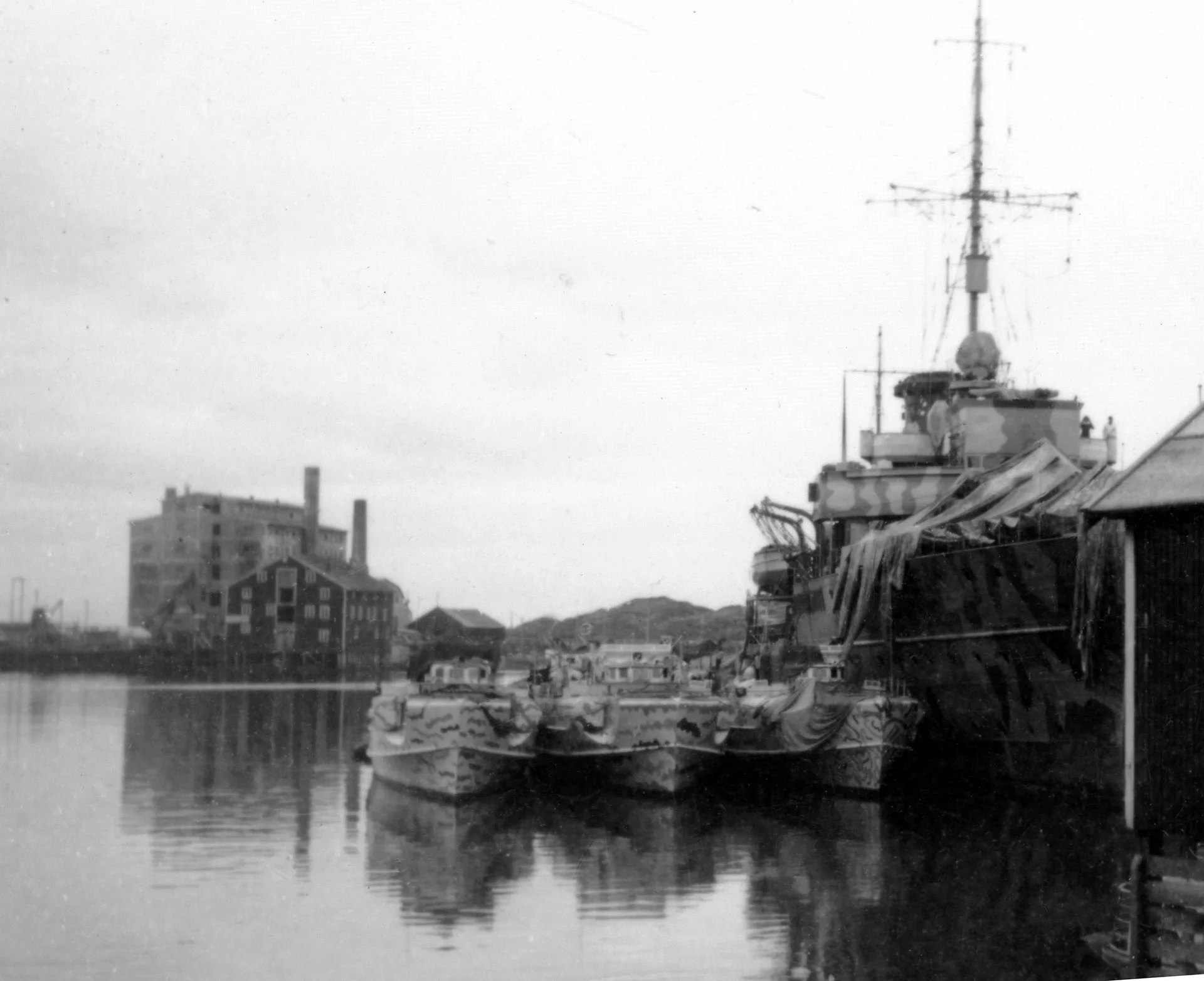 Tsingtau og torpedobåtene i Svolvær 1941