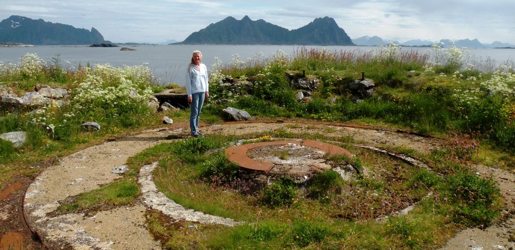 Tysk kanonstilling på Kuba festning i Svolvær - Kopi