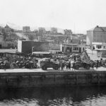 Bodø havn 2.v.krig. Tysk utsyr venter på utskipningi